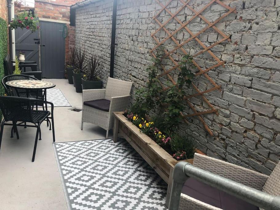 Large Cottage, Beach, Pubs Shops, Netflix, Bbq, Dog Friendly Hunmanby Bagian luar foto